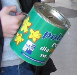 puszka z napisem Pola Nadziei